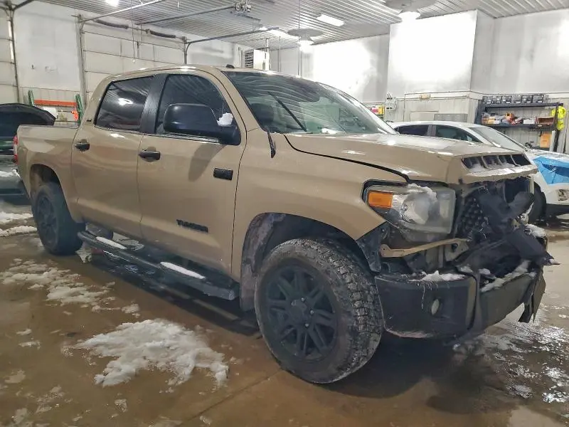 2019 TOYOTA TUNDRA CREWMAX SR5  