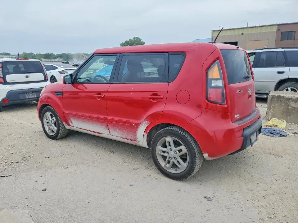 2011 KIA SOUL +  