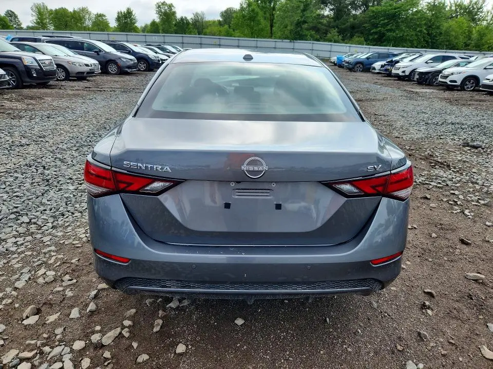 2024 NISSAN SENTRA SV  
