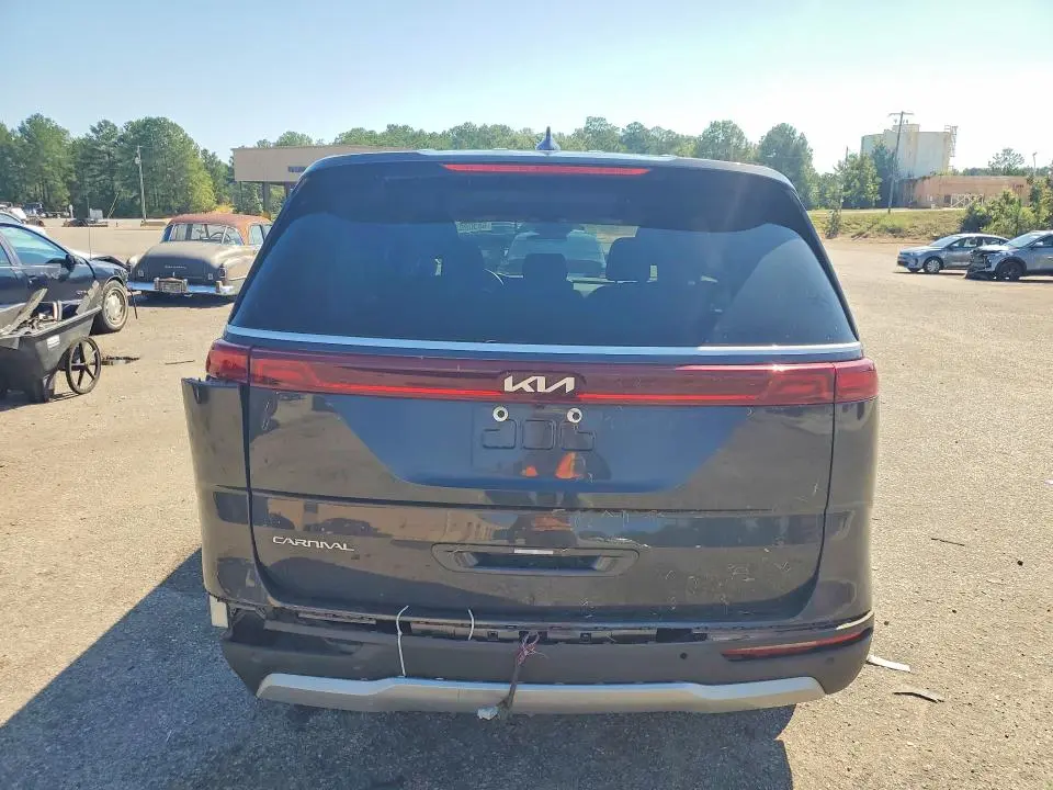 2024 KIA CARNIVAL LX  