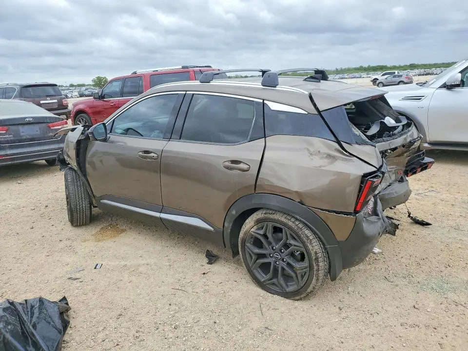 2026 NISSAN KICKS SR  