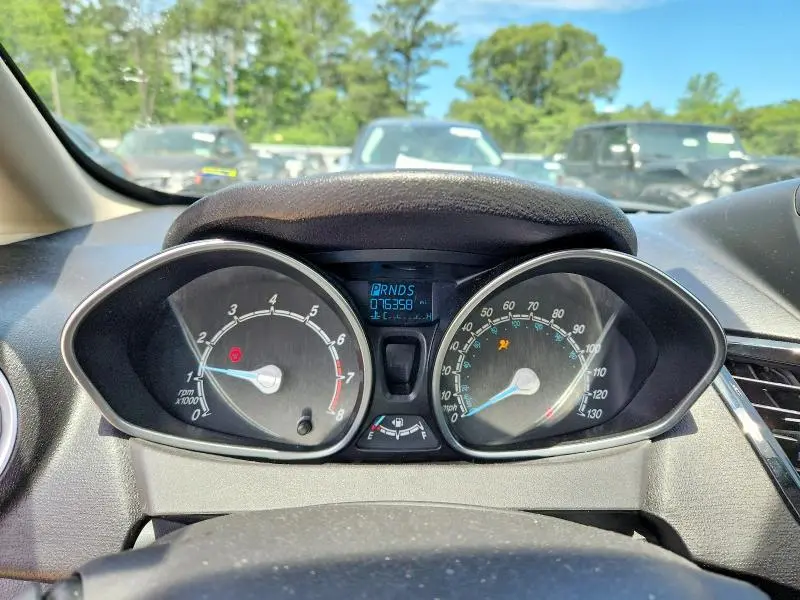 2017 FORD FIESTA SE  