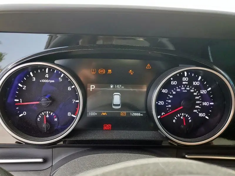 2024 KIA CARNIVAL EX  