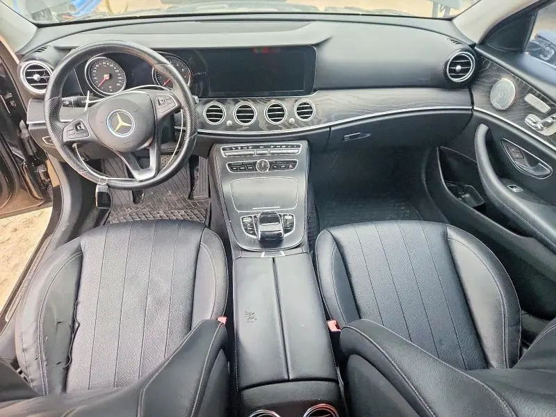 2018 MERCEDES-BENZ E 300  