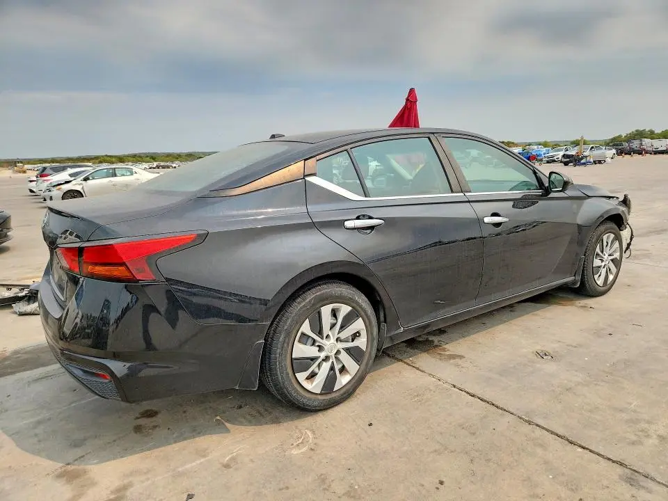 2019 NISSAN ALTIMA S  