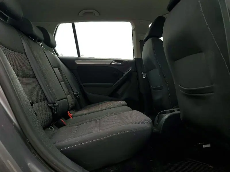 2010 VOLKSWAGEN GOLF   