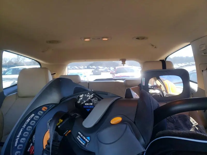 2011 CHEVROLET TRAVERSE LT  