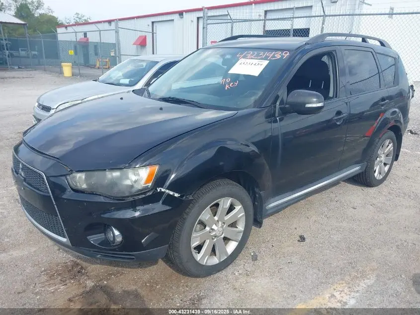 2011 MITSUBISHI OUTLANDER SE