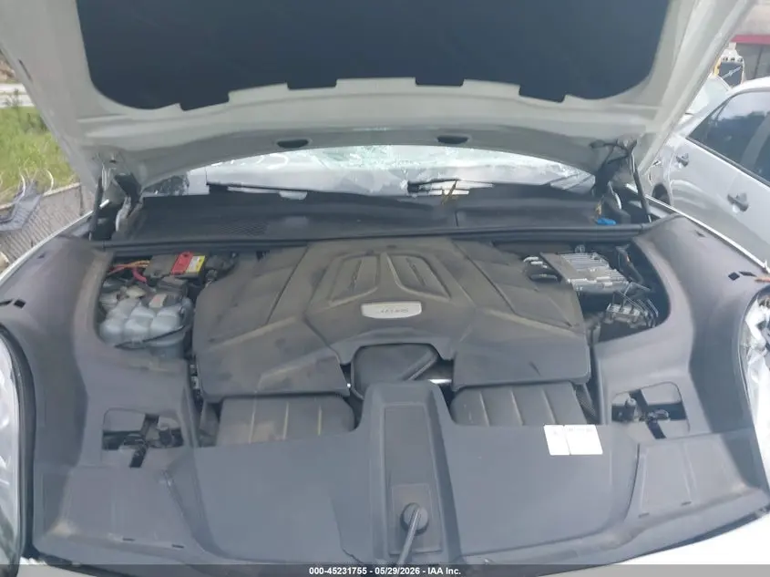 2020 PORSCHE CAYENNE  