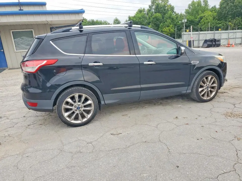 2016 FORD ESCAPE SE  
