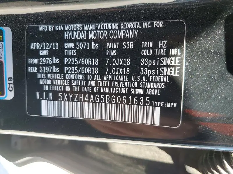 2011 HYUNDAI SANTA FE SE  