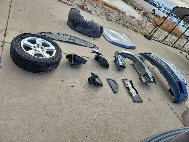 2018 CHEVROLET SUBURBAN C1500 LS  