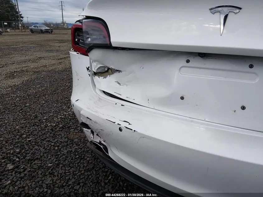 2018 TESLA MODEL 3 LONG RANGE/MID RANGE