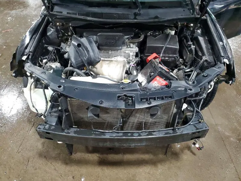 2012 TOYOTA CAMRY XLE  
