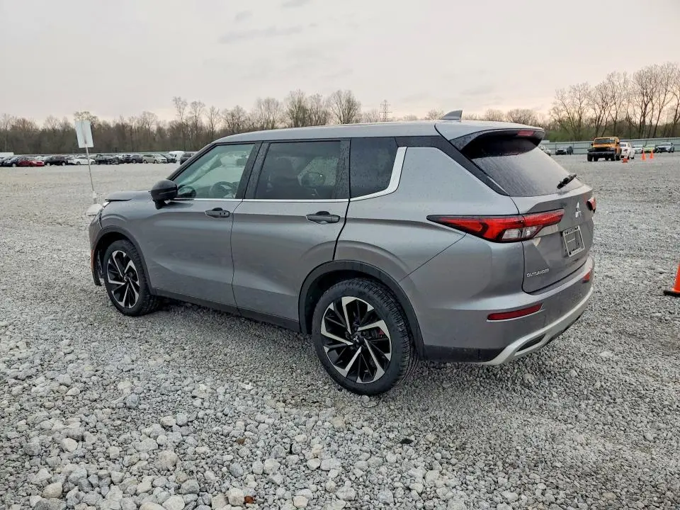 2022 MITSUBISHI OUTLANDER SE  