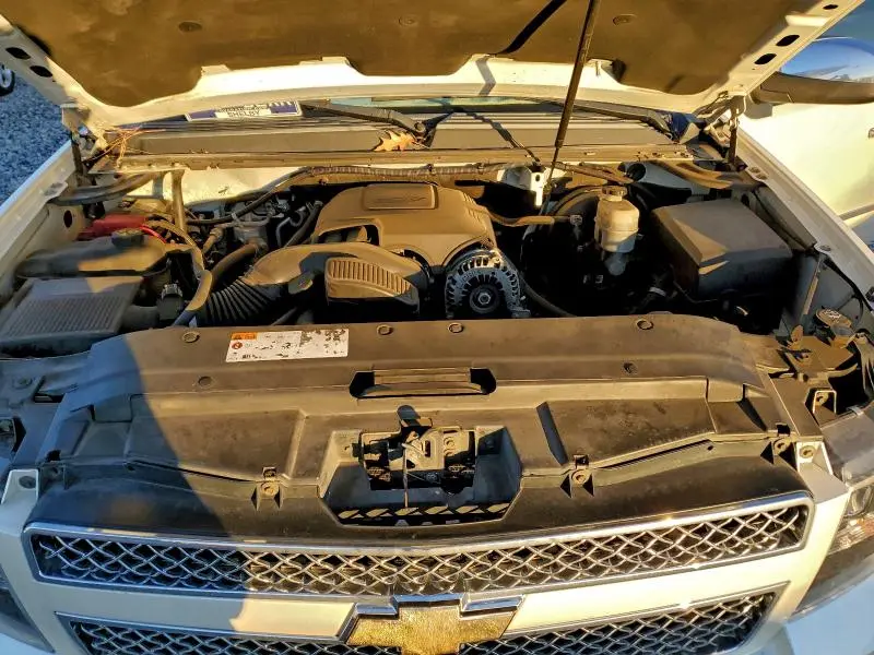 2011 CHEVROLET SUBURBAN C1500 LTZ  