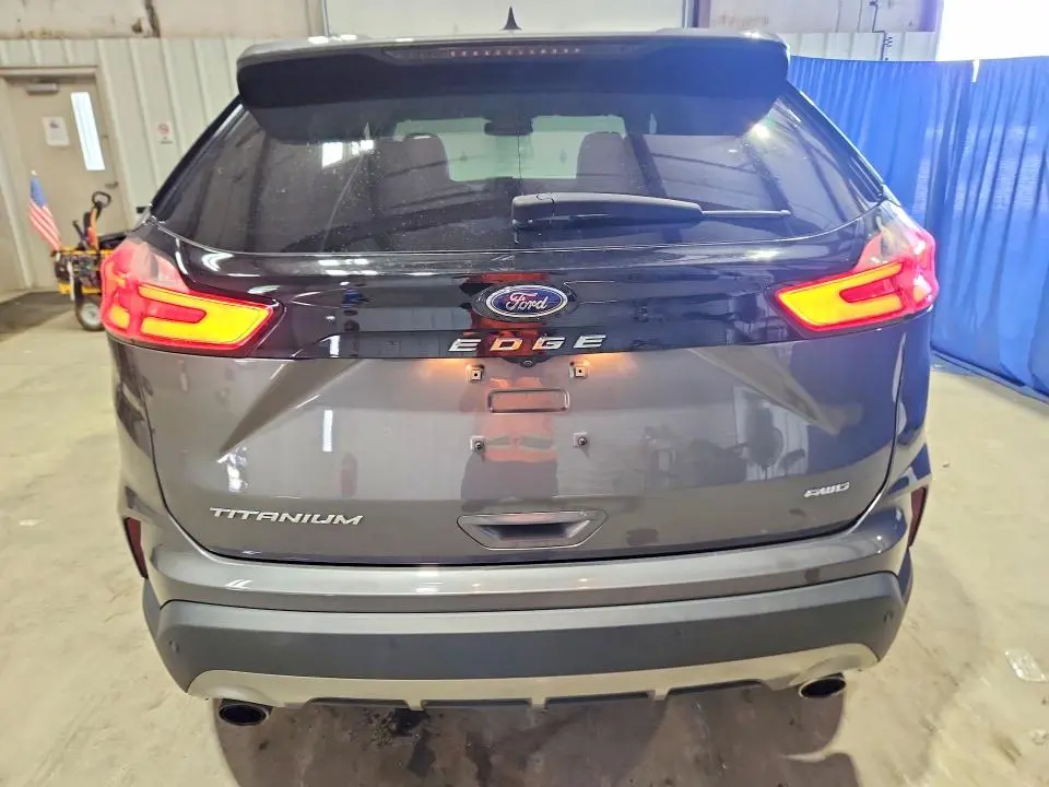 2023 FORD EDGE TITANIUM  