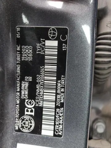 2019 TOYOTA C-HR XLE  