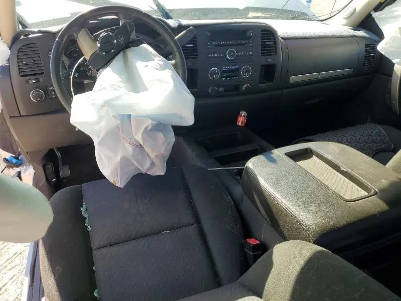 2011 CHEVROLET SILVERADO C1500 LT  