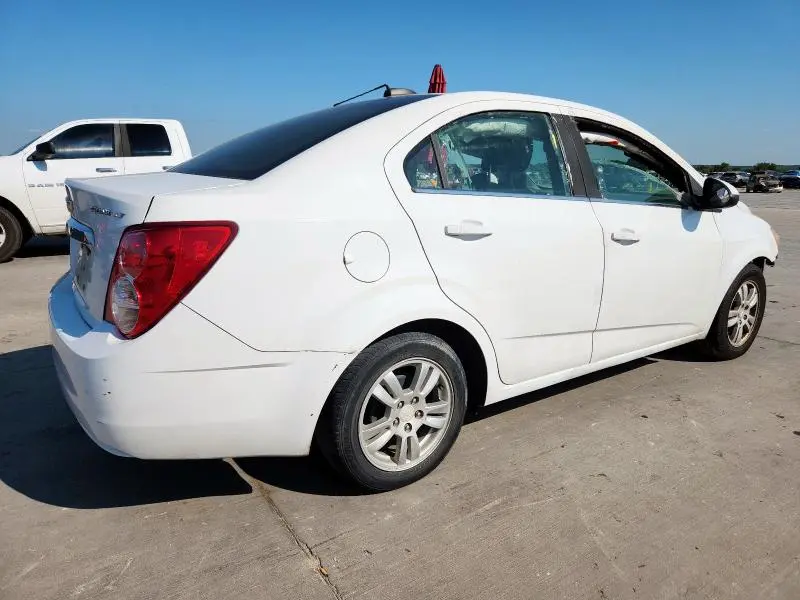 2016 CHEVROLET SONIC LT  