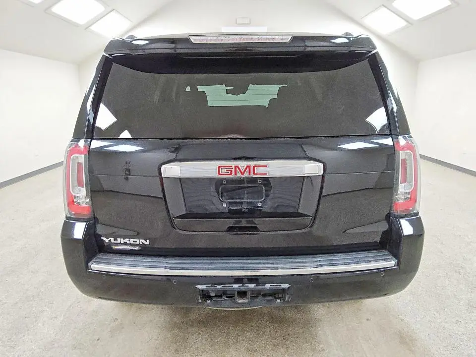 2016 GMC YUKON DENALI  