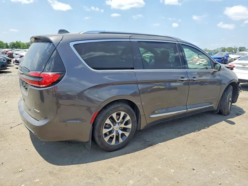 2022 CHRYSLER PACIFICA HYBRID PINNACLE  