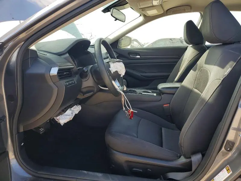 2024 NISSAN ALTIMA SV  