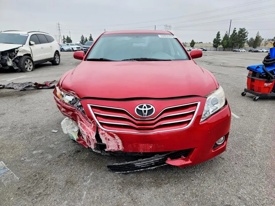 2010 TOYOTA CAMRY XLE V6  