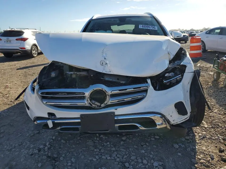 2021 MERCEDES-BENZ GLC 300  