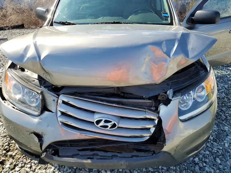 2012 HYUNDAI SANTA FE GLS  