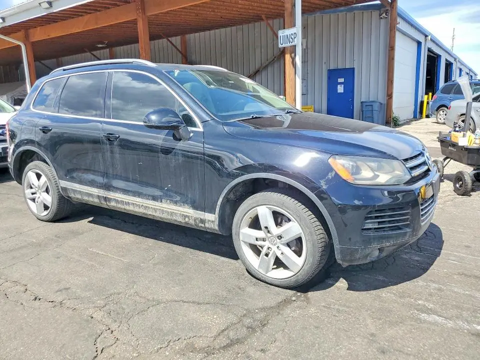 2012 VOLKSWAGEN TOUAREG V6 TDI  