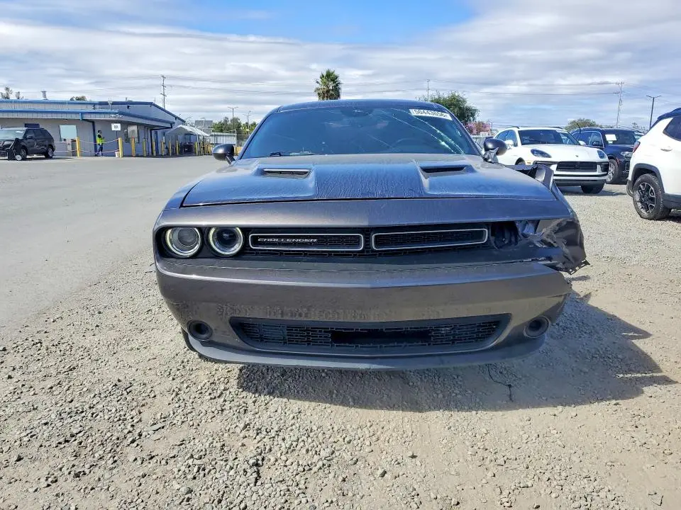 2020 DODGE CHALLENGER SXT  