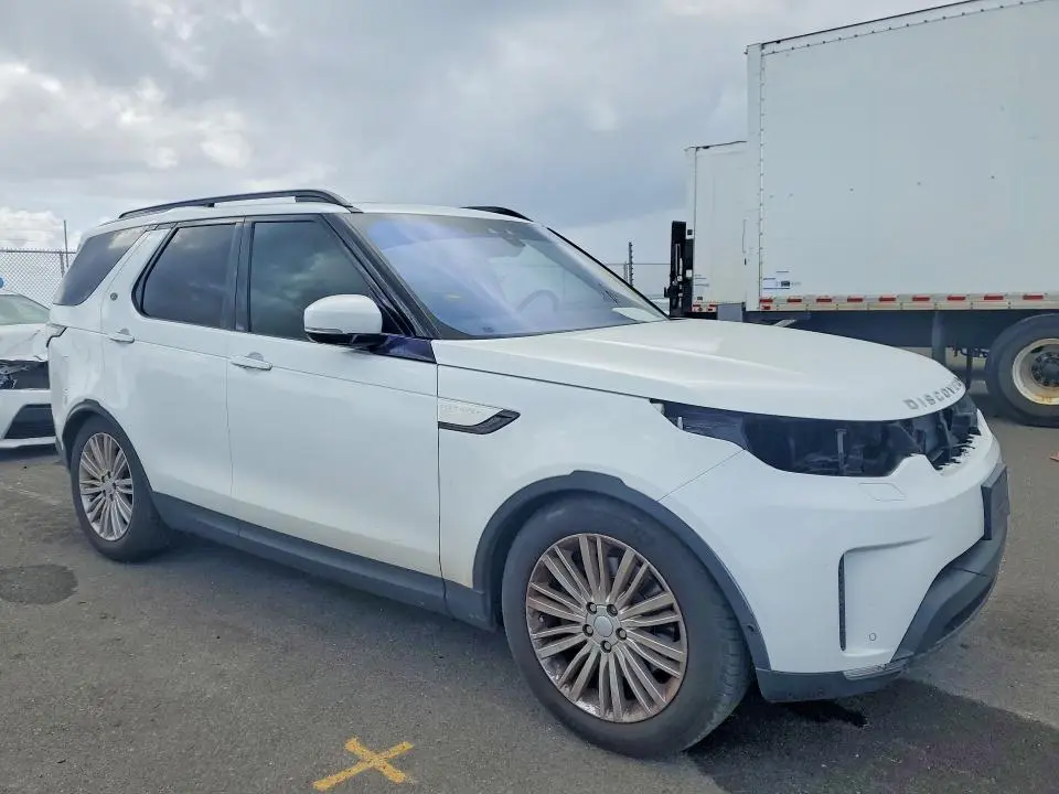 2017 LAND ROVER DISCOVERY HSE LUXURY  