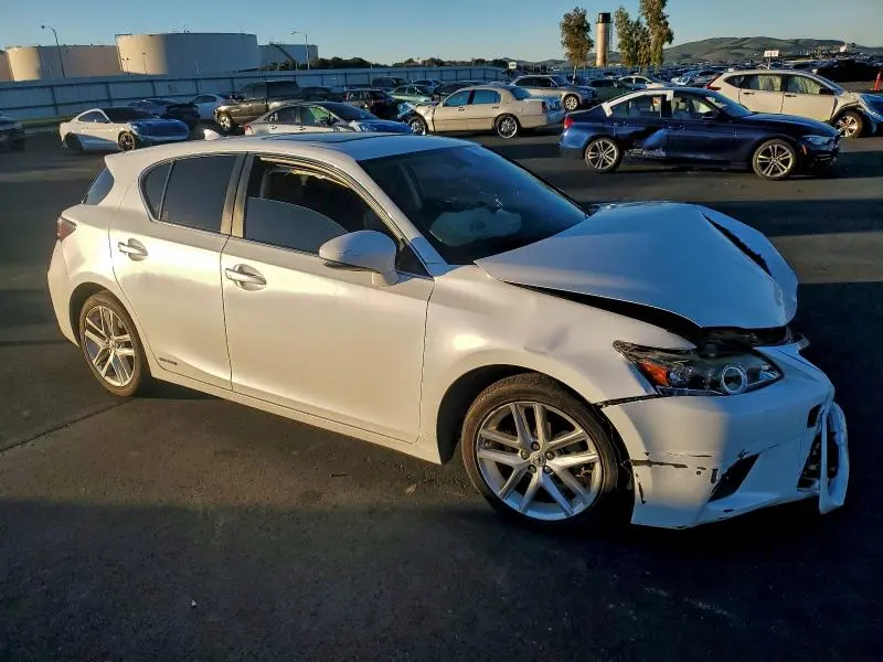 2014 LEXUS CT 200  