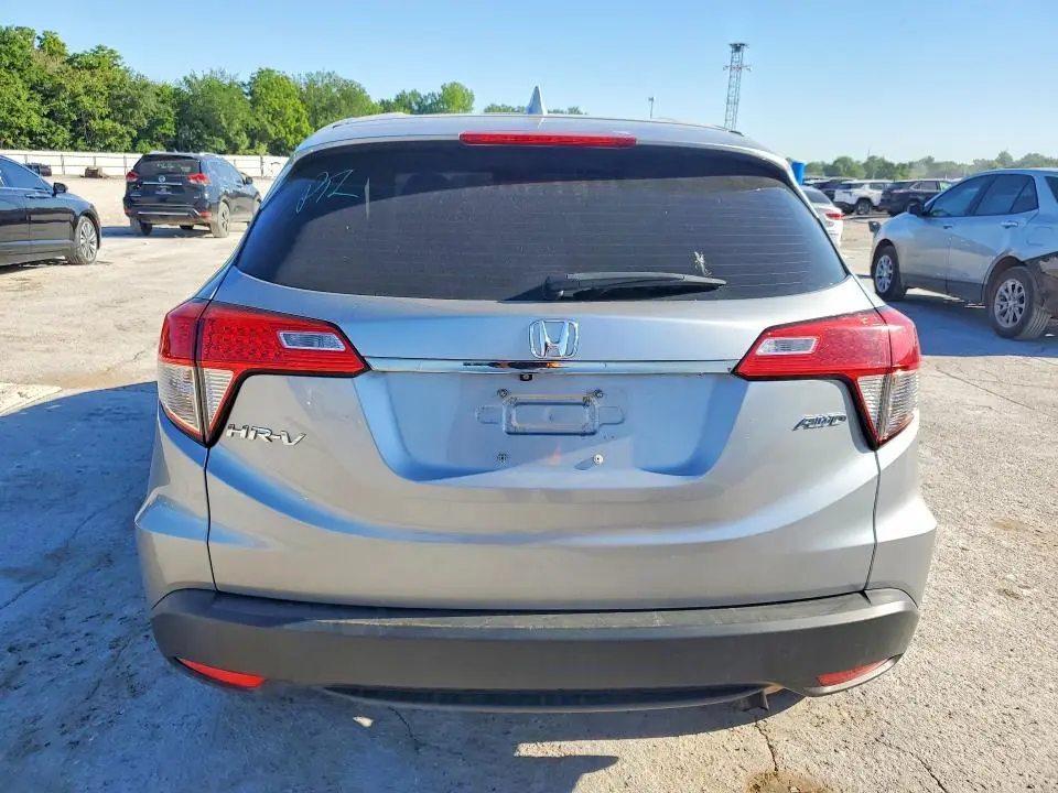 2022 HONDA HR-V LX  
