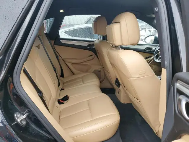 2018 PORSCHE MACAN S  