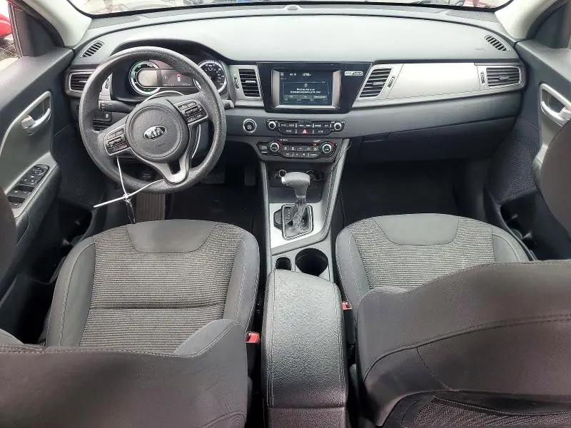 2017 KIA NIRO LX  