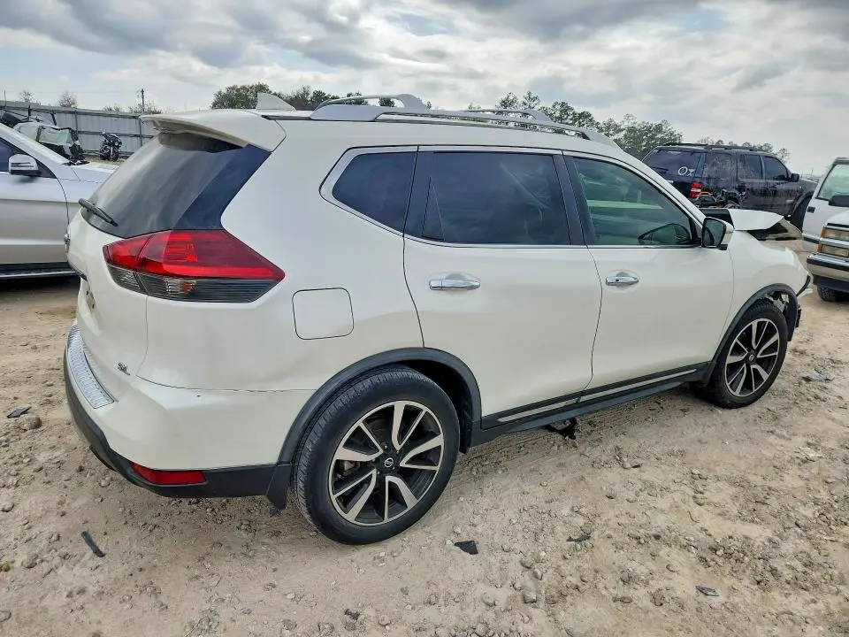 2018 NISSAN ROGUE SL  