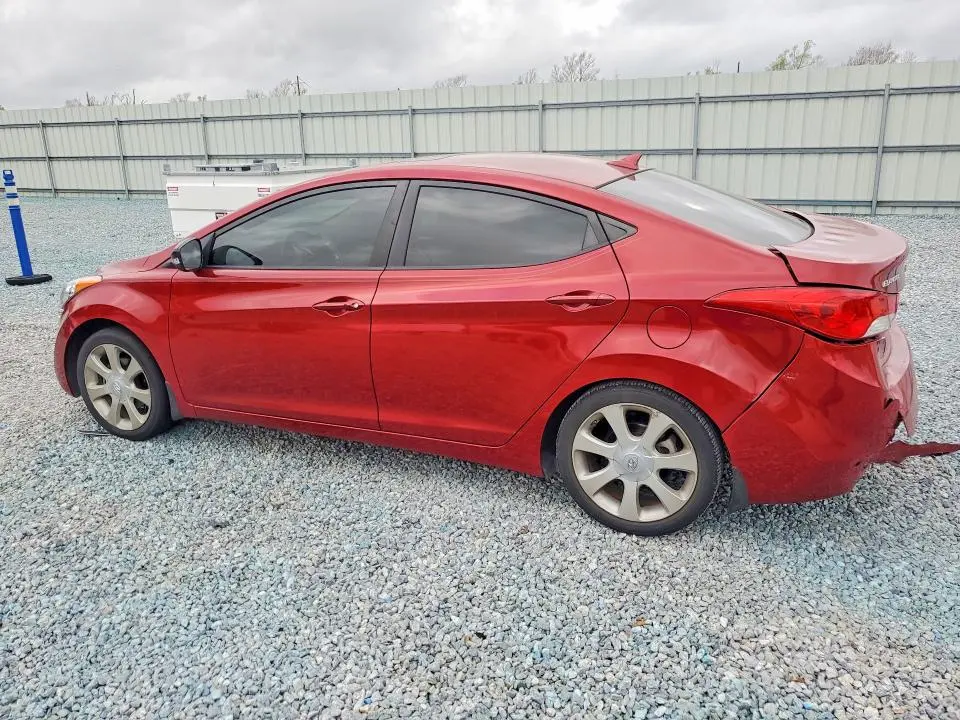 2013 HYUNDAI ELANTRA   