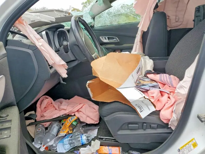 2017 CHEVROLET EQUINOX LT  