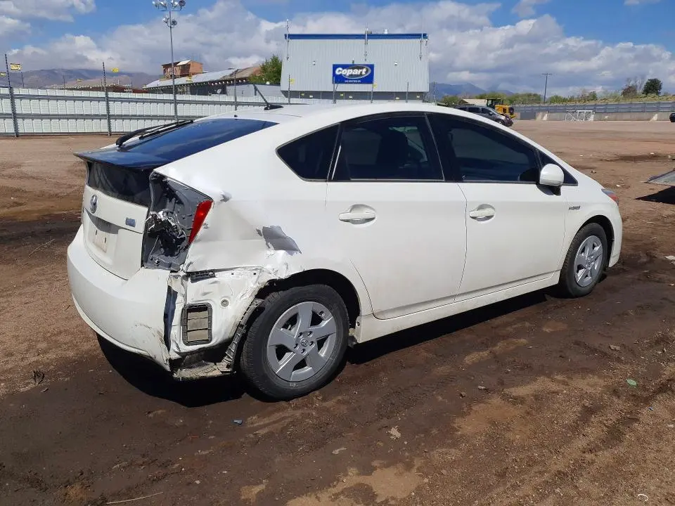 2010 TOYOTA PRIUS II  