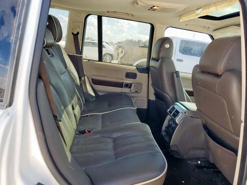 2011 LAND ROVER RANGE ROVER HSE LUXURY  