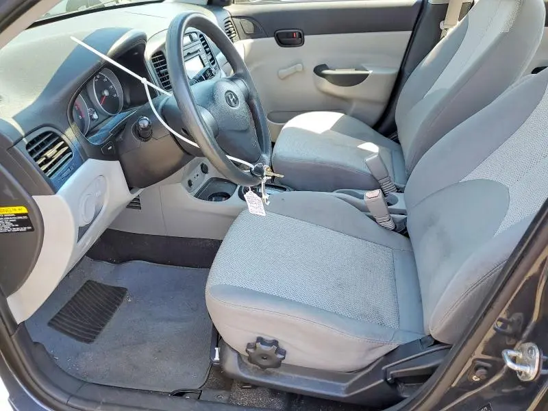 2011 HYUNDAI ACCENT GLS  