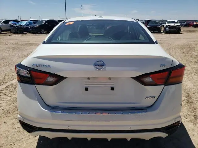 2022 NISSAN ALTIMA SL  