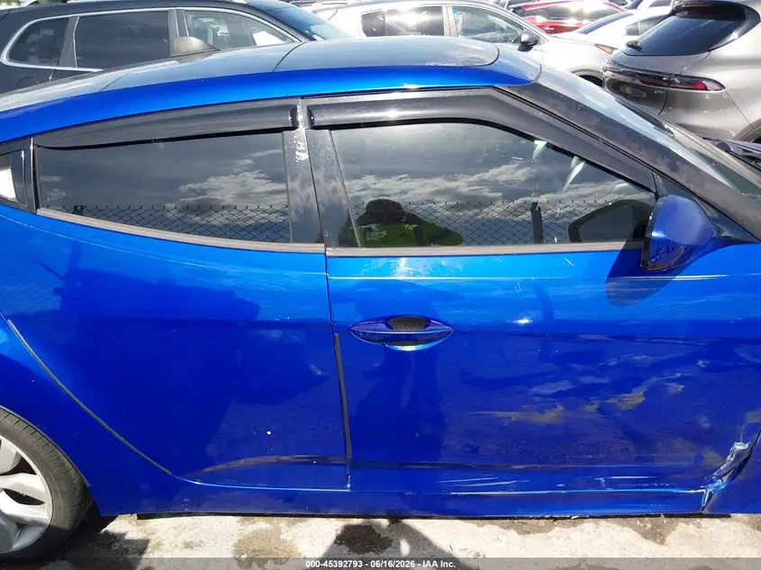 2012 HYUNDAI VELOSTER BASE W/BLACK