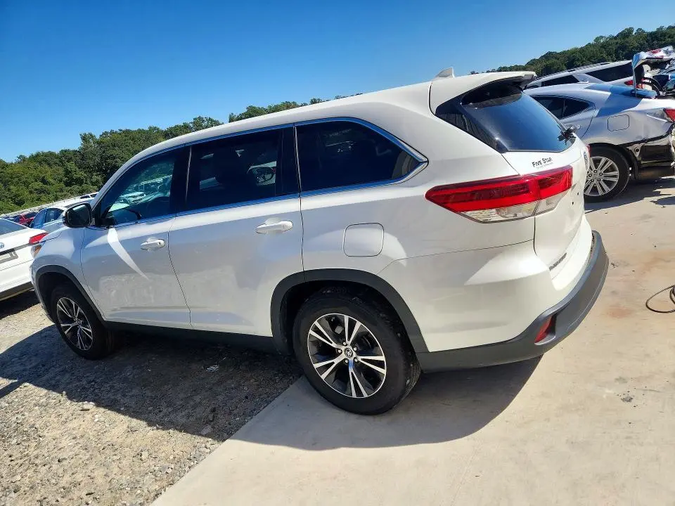 2019 TOYOTA HIGHLANDER LE PLUS  