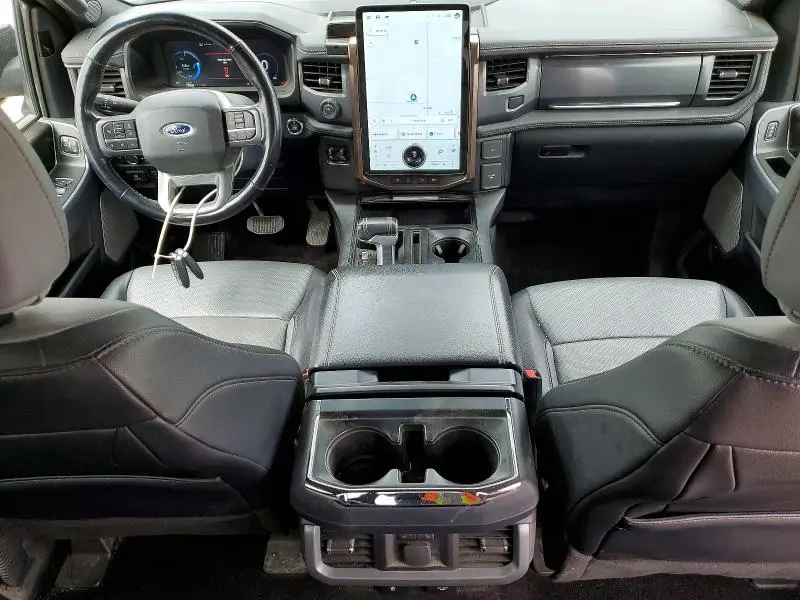 2022 FORD F150 LIGHTNING PRO  