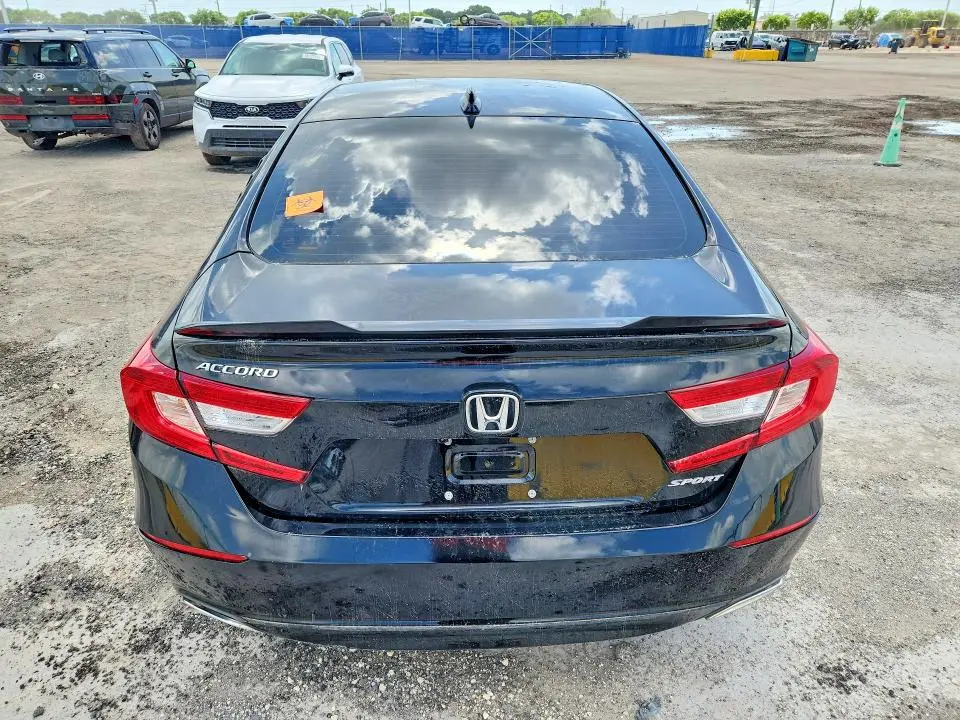 2022 HONDA ACCORD SPORT  