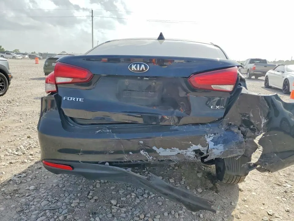 2017 KIA FORTE EX  