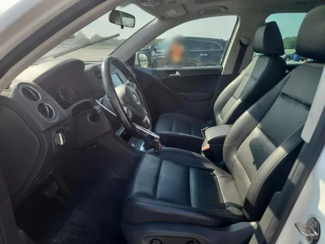 2016 VOLKSWAGEN TIGUAN S  